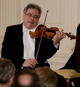 Itzhak Perlman with GWB and Laura Bush at White House State Dinner pastry and entertainment for Queen Elizabeth II. White House photo by Shealah Craighead