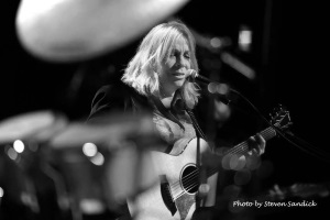 Rickie Lee Jones ‘Mapped and Measured’ into Melisma and Melody